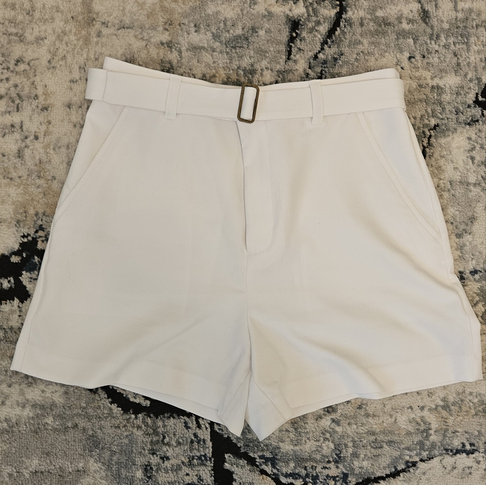 Banana Republic Factory High-Rise White Shorts size 8